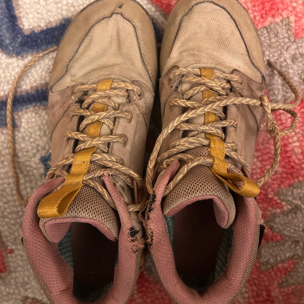Teva Grandview Gore-Tex Hiking Boot